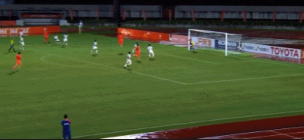 半场-U23国足1-1朝鲜U23 张玉宁头球破门吴曦献助攻毛伟杰染黄
