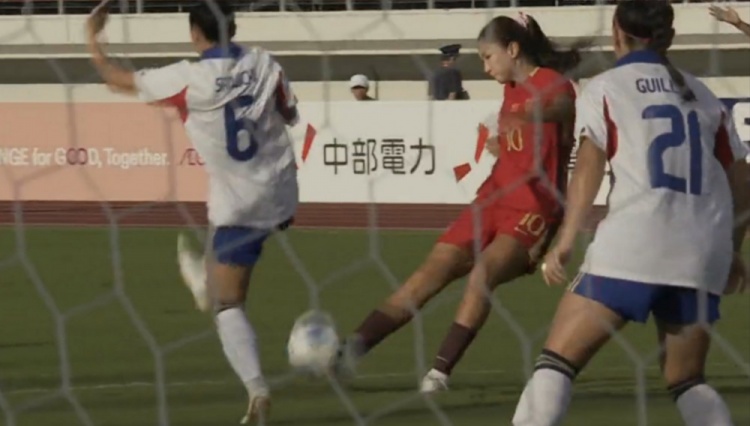 半场-中国女足2-0菲律宾女足 王妍雯双响张睿献助攻张琳艳伤退 半场-中国女足2-0菲律宾女足 王妍雯双响张睿献助攻张琳艳伤退