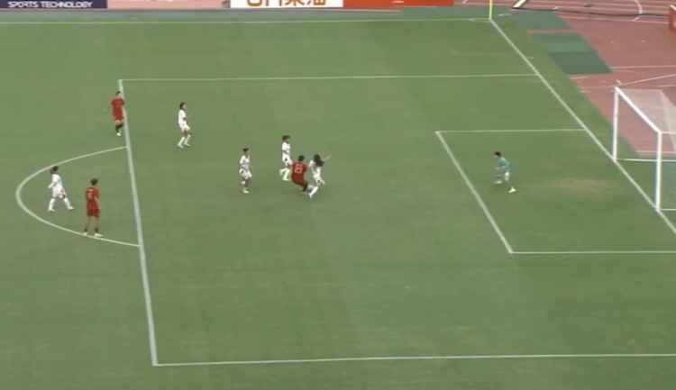 艰难晋级!中国女足加时1-0越南 王霜109分钟制胜 半决赛将战朝鲜 艰难晋级!中国女足加时1-0越南 王霜109分钟制胜 半决赛将战朝鲜