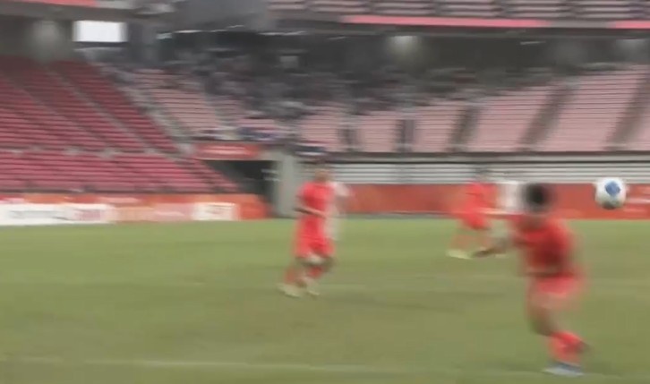 半场-U23国足1-0泰国 彭啸造乌龙毛伟杰大单刀失良机