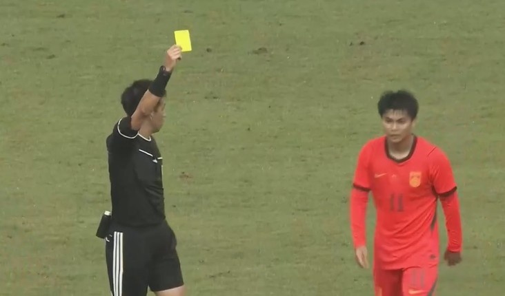 半场-U23国足1-0泰国 彭啸造乌龙毛伟杰大单刀失良机